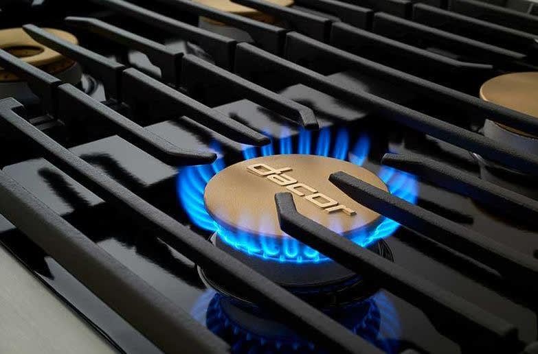 Dacor 48 Inch Gas Cooktop with Six Burners and Stainless Finish - DTT48M876PS