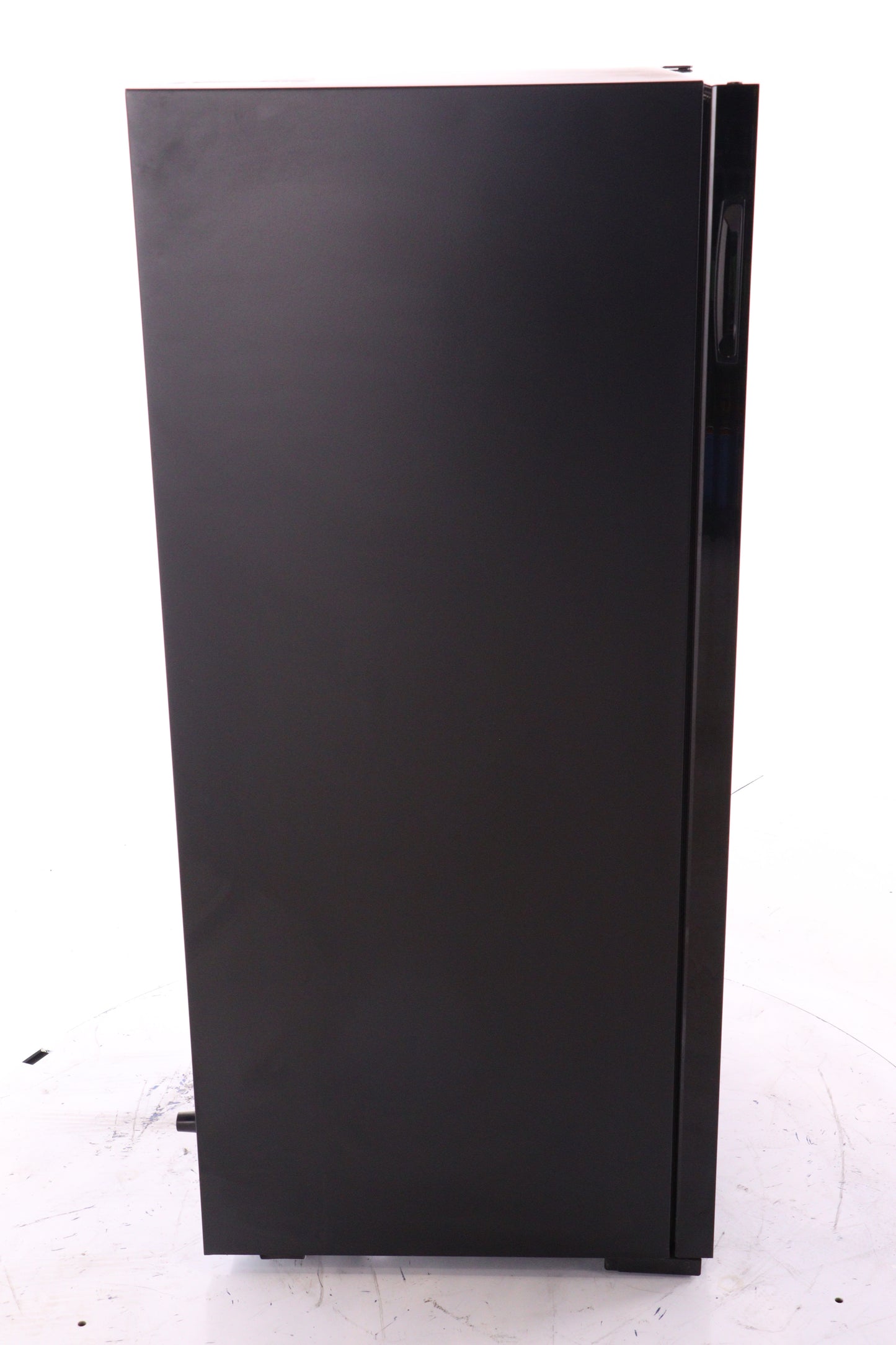 Danby 94 Bottle Free-Standing Wine Cooler in Black - DWC94L1B - REFURBISHED (See Features)