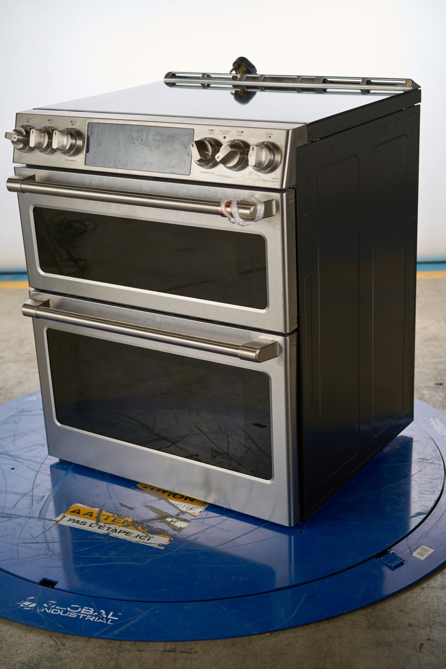 Café™ 30" Slide-In Front Control Induction and Convection Double Oven Range Stainless Steel - CCHS950P2MS1