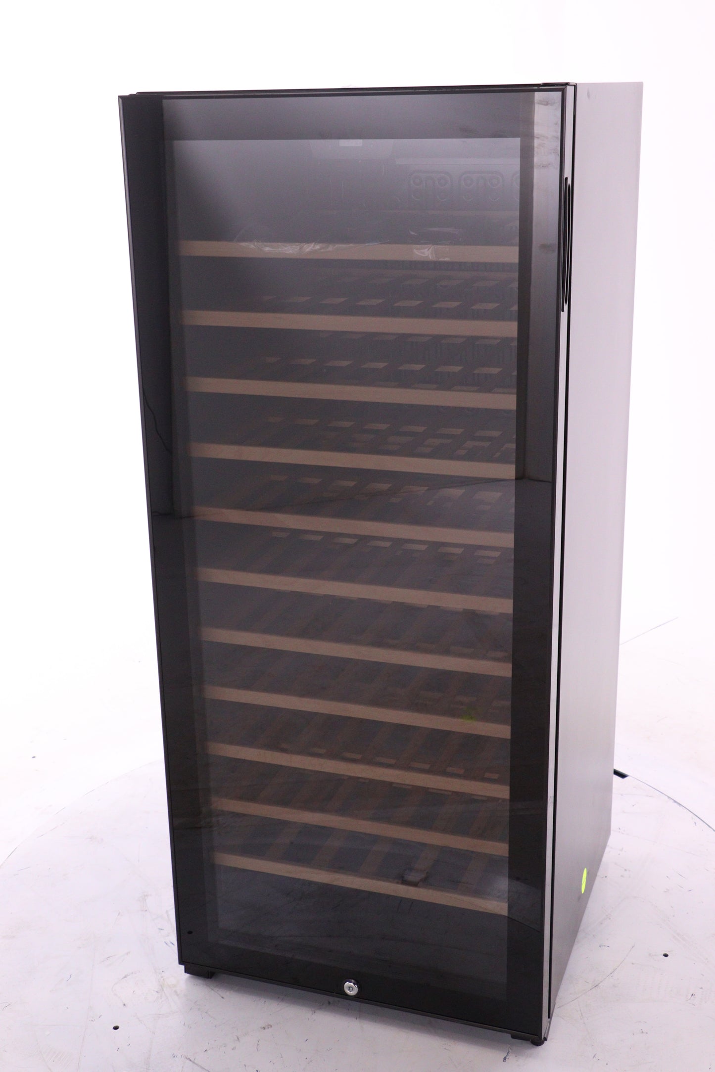 DANBY 94 BOTTLE FREE-STANDING WINE COOLER IN BLACK - DWC94L1B - REFURBISHED (SEE FEATURES)