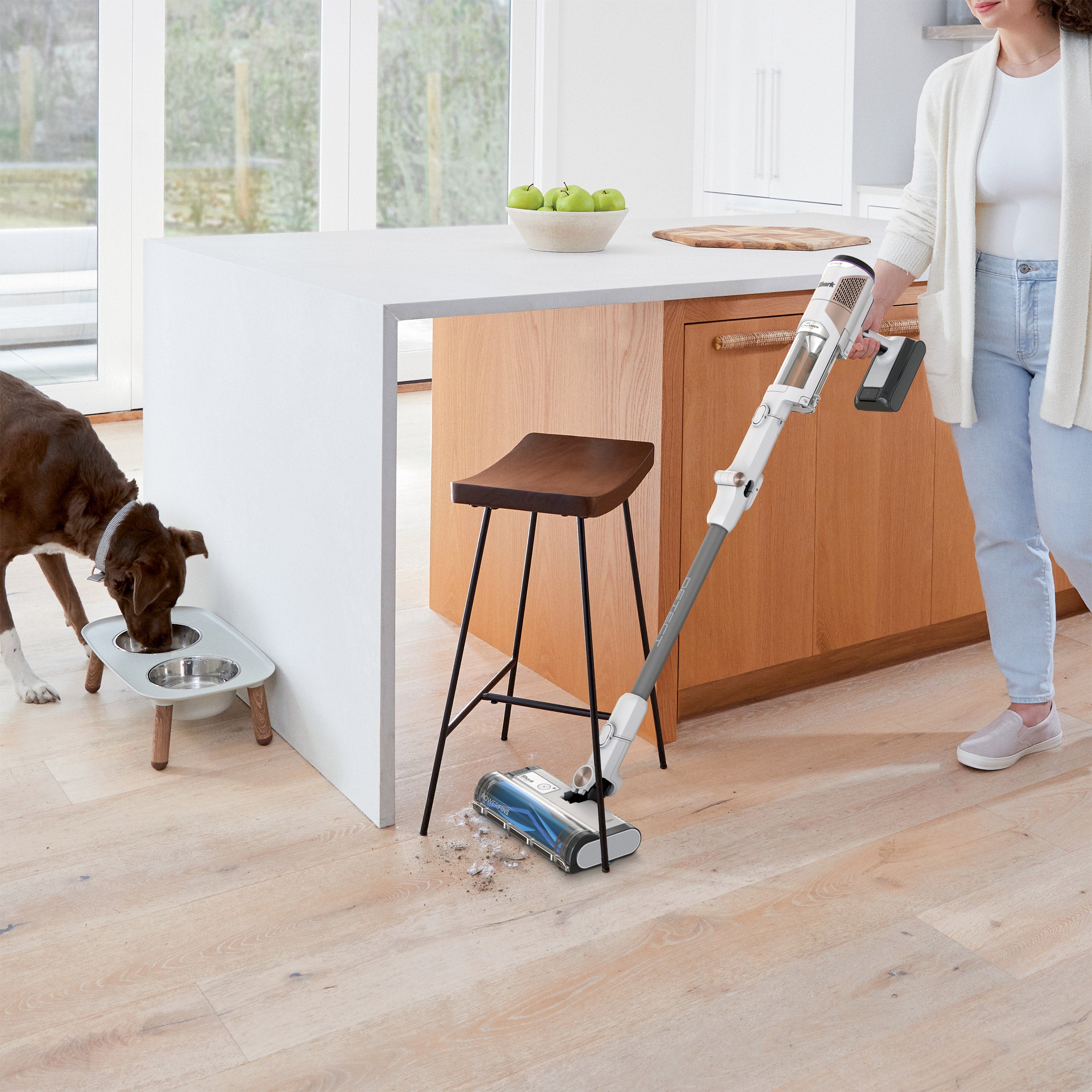 Shark IW4625CCO Detect Clean & Empty Cordless Stick Vacuum – Refurbished, HEPA, White
