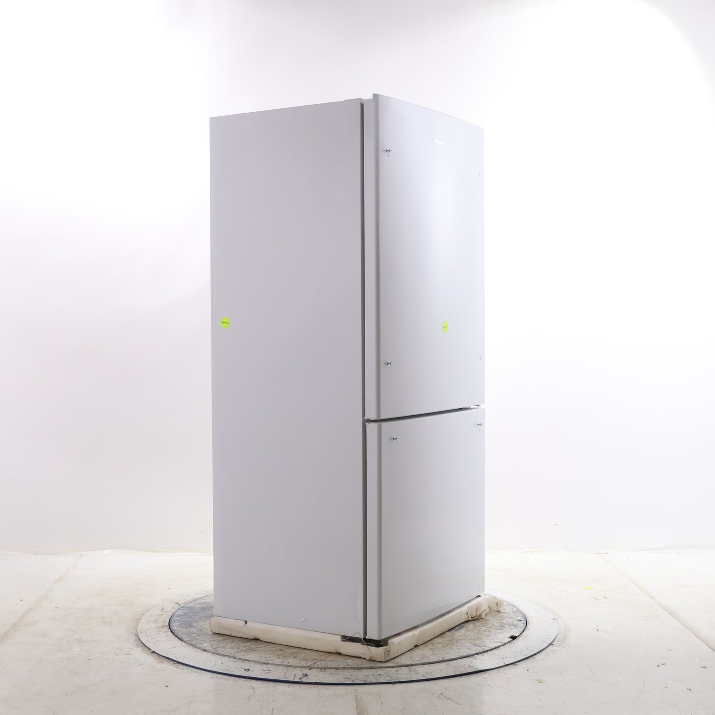 HISENSE BOTTOM FREEZER REFRIGERATOR, WHITE - RB17ND6WE