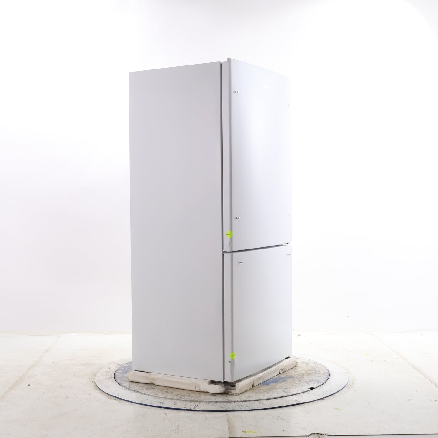 HISENSE BOTTOM FREEZER REFRIGERATOR, WHITE - RB17ND6WE