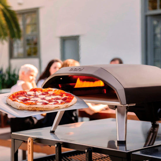 Ooni Koda 16 Gas Pizza Oven, Portable with Rapid Preheat and Innovative L-Shaped Flame - UU-P0AB00