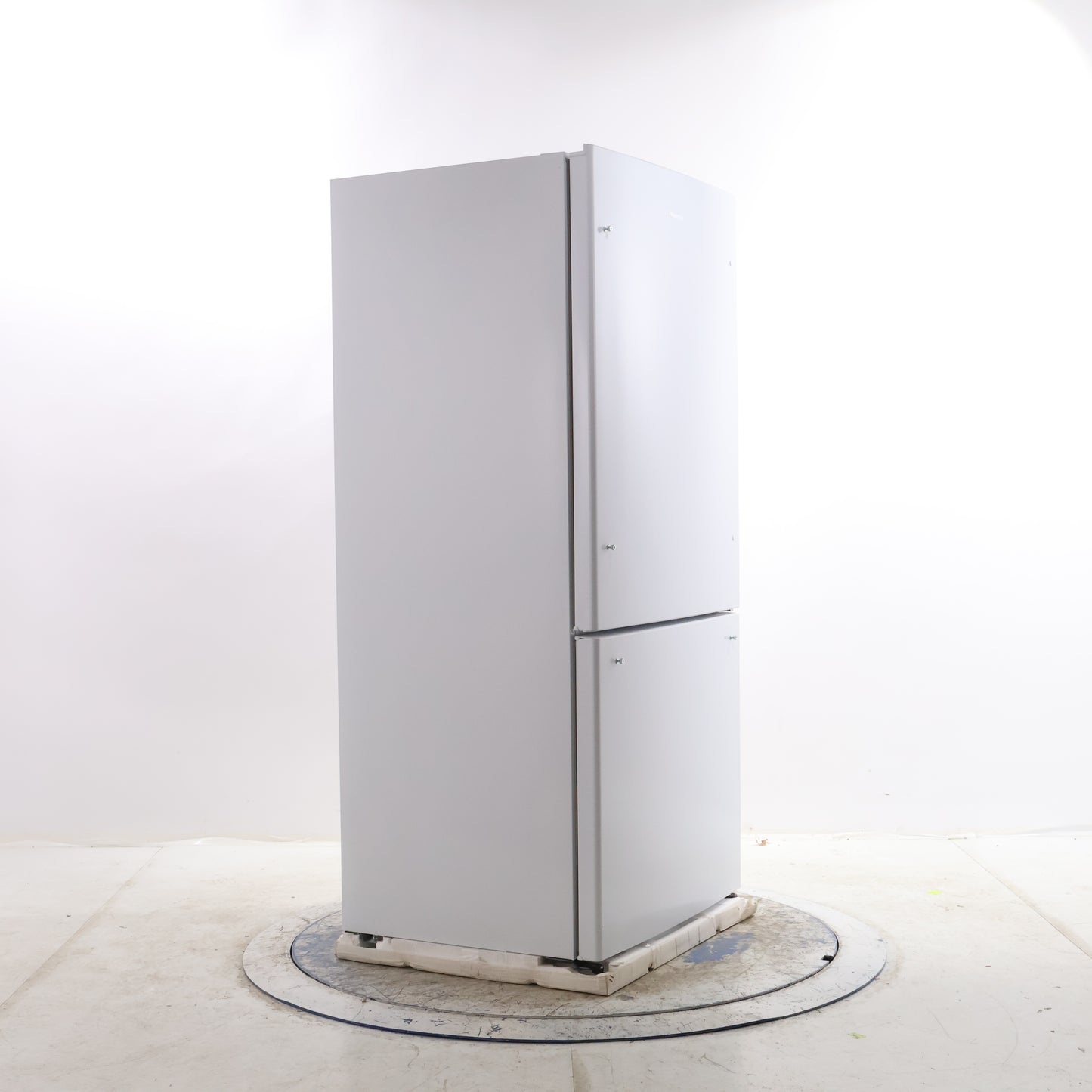 HISENSE BOTTOM FREEZER REFRIGERATOR, WHITE - RB17ND6WE