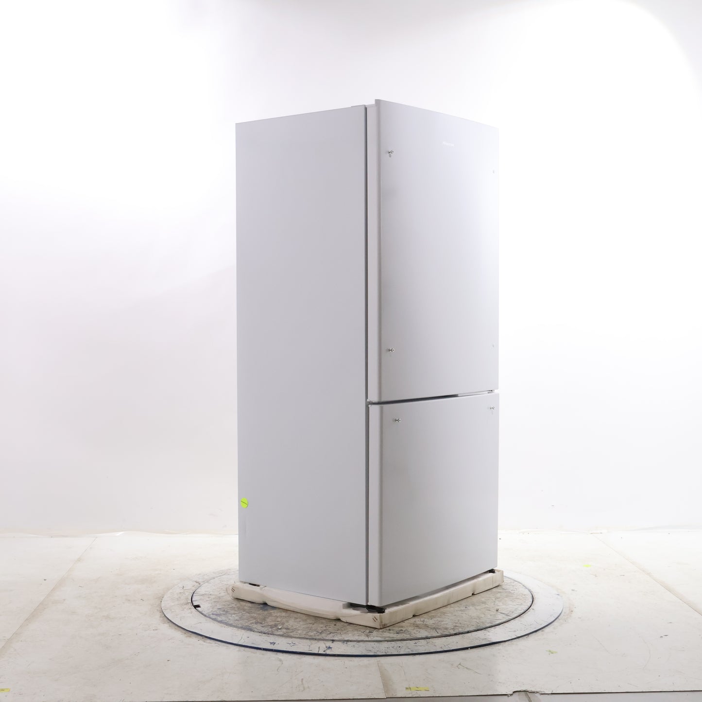 HISENSE BOTTOM FREEZER REFRIGERATOR, WHITE - RB17ND6WE