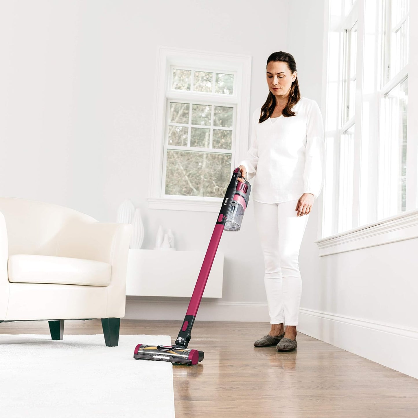 Shark IZ162HC Shark Rocket Pet Pro Cordless Stick Vacuum in Magenta - IZ162CCO