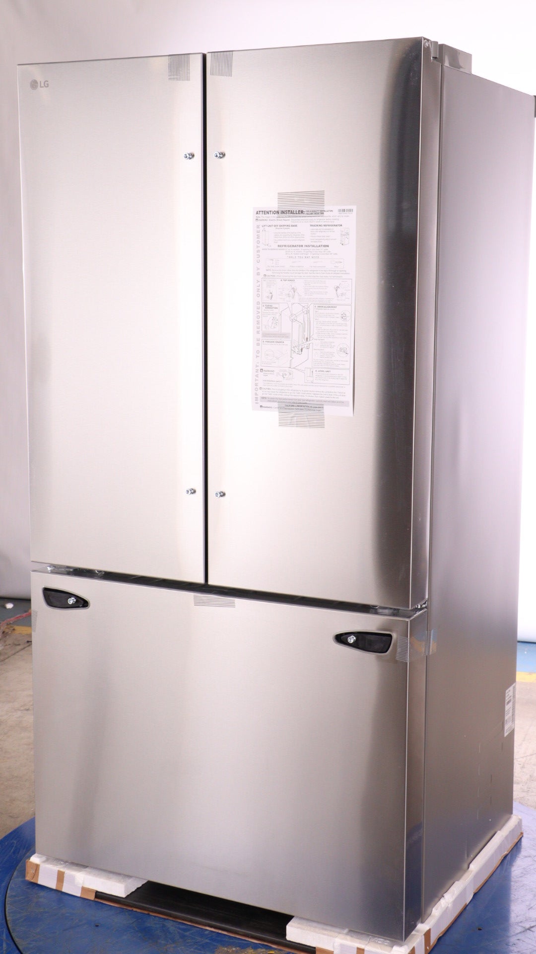 LG 36 IN. 27 CU. FT. SMUDGE RESISTANT STAINLESS STEEL COUNTER-DEPTH FRENCH DOOR REFRIGERATOR WITH IN - LRFLC2706S