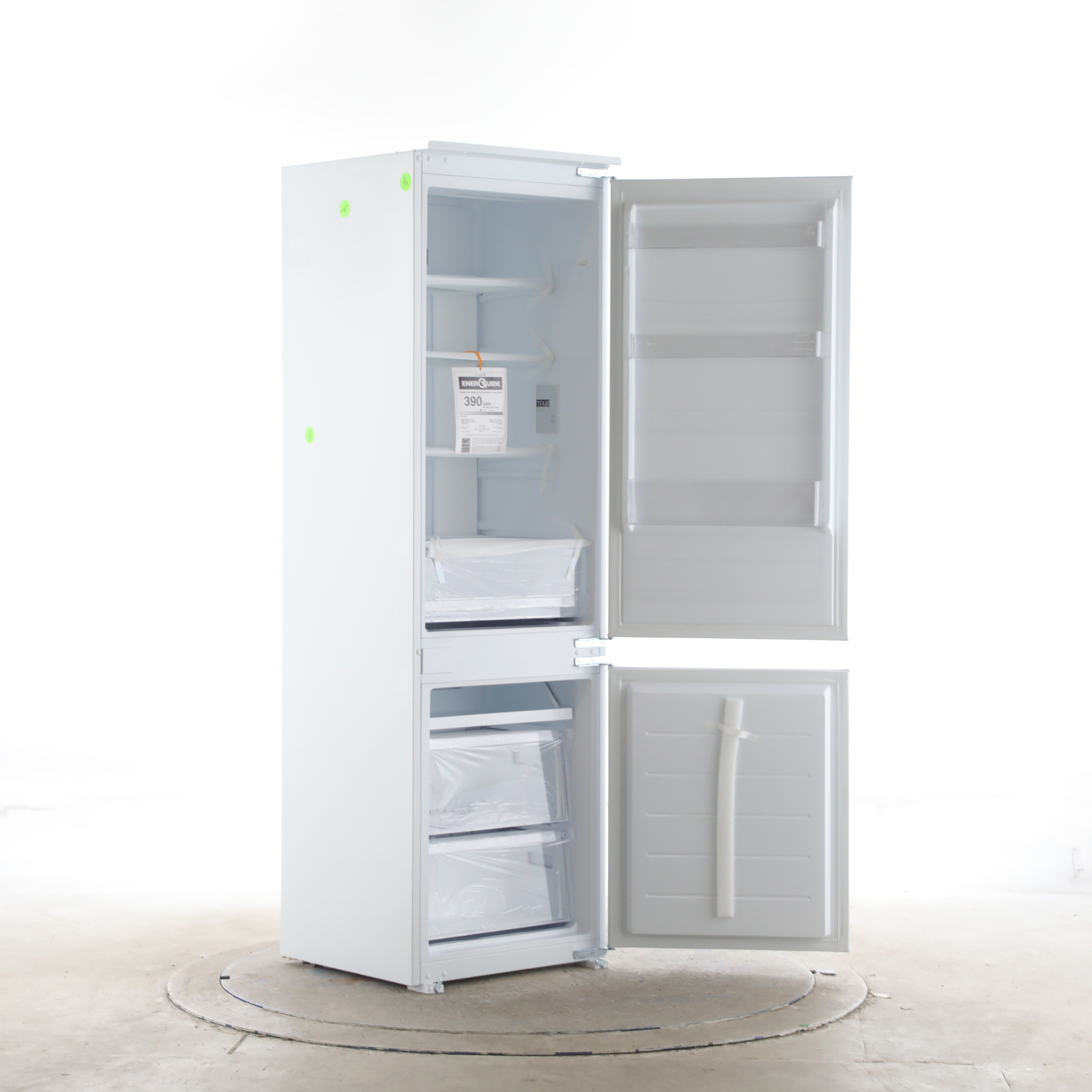 Moffat M2E9FPMKII 8.62 Cu Ft Panel Ready Bottom Mount Fridge