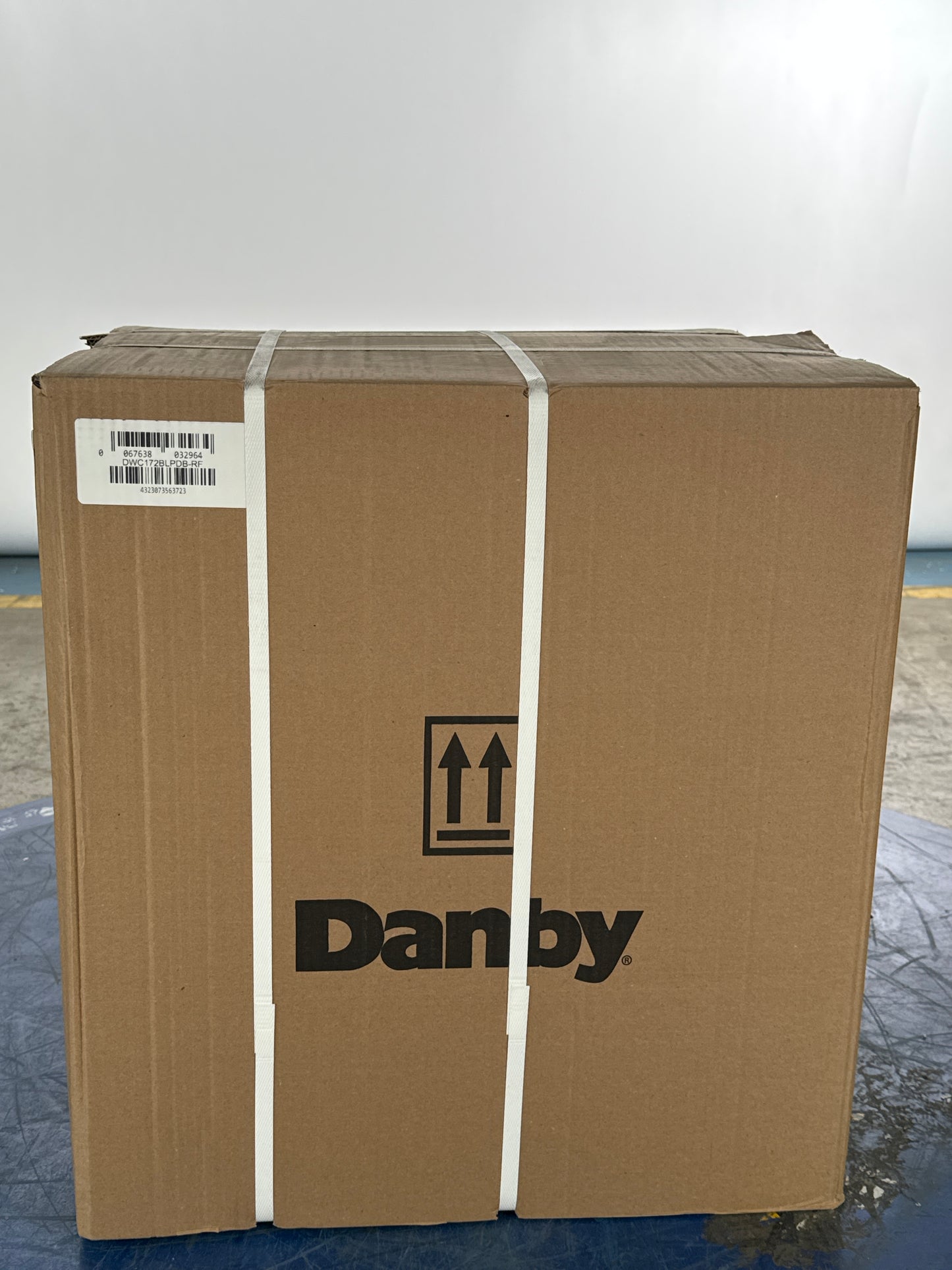 Danby 17 Bottle Free-Standing Wine Cooler in Platinum Stainless Steel - DWC172BLPDB -RF REFURBISHED (See Features)