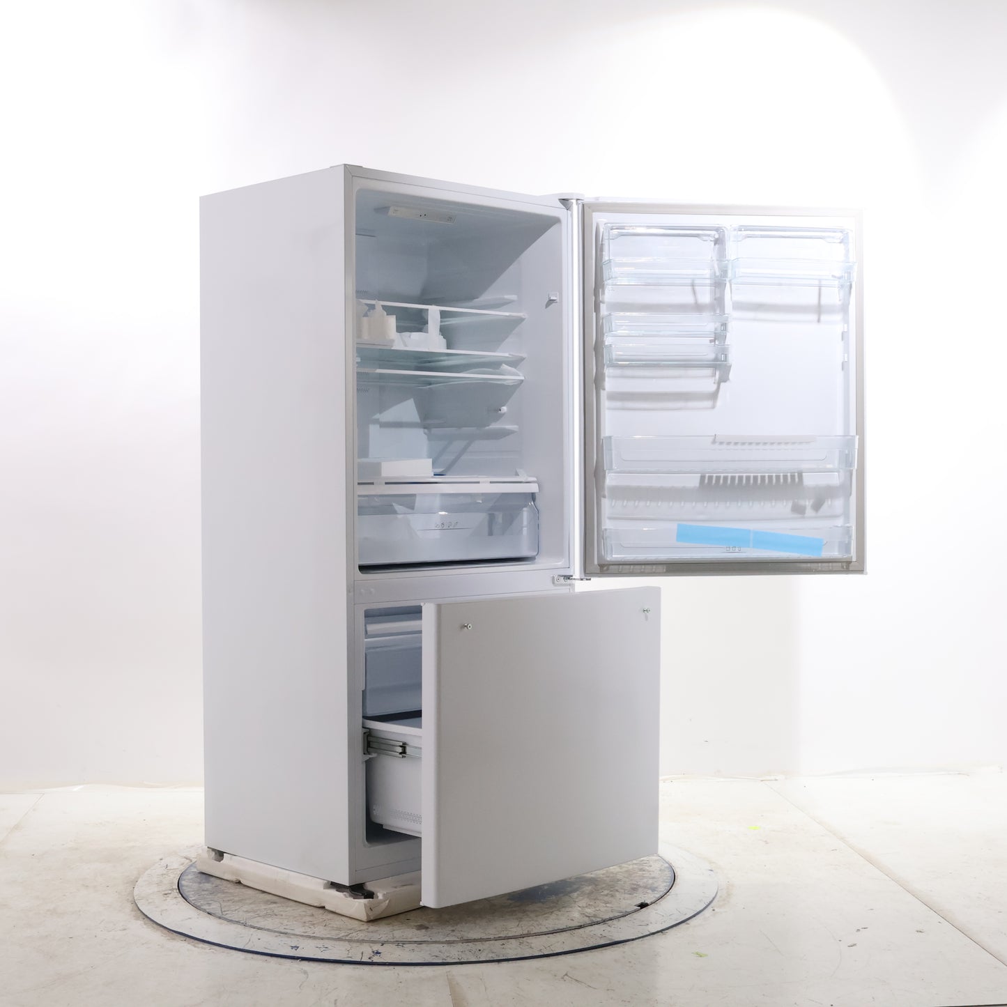 HISENSE BOTTOM FREEZER REFRIGERATOR, WHITE - RB17ND6WE