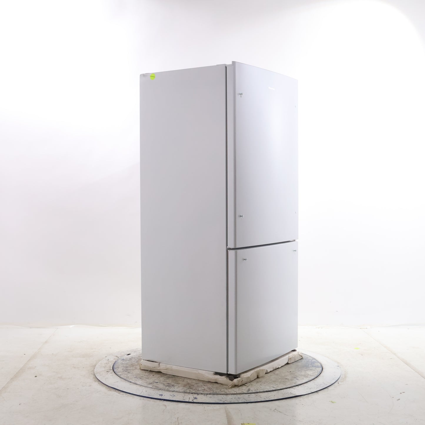 HISENSE BOTTOM FREEZER REFRIGERATOR, WHITE - RB17ND6WE