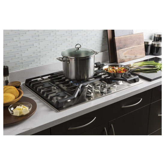 Café 30 Inch Built-In Gas Cooktop, Stainless Steel - CGP9530SLSS