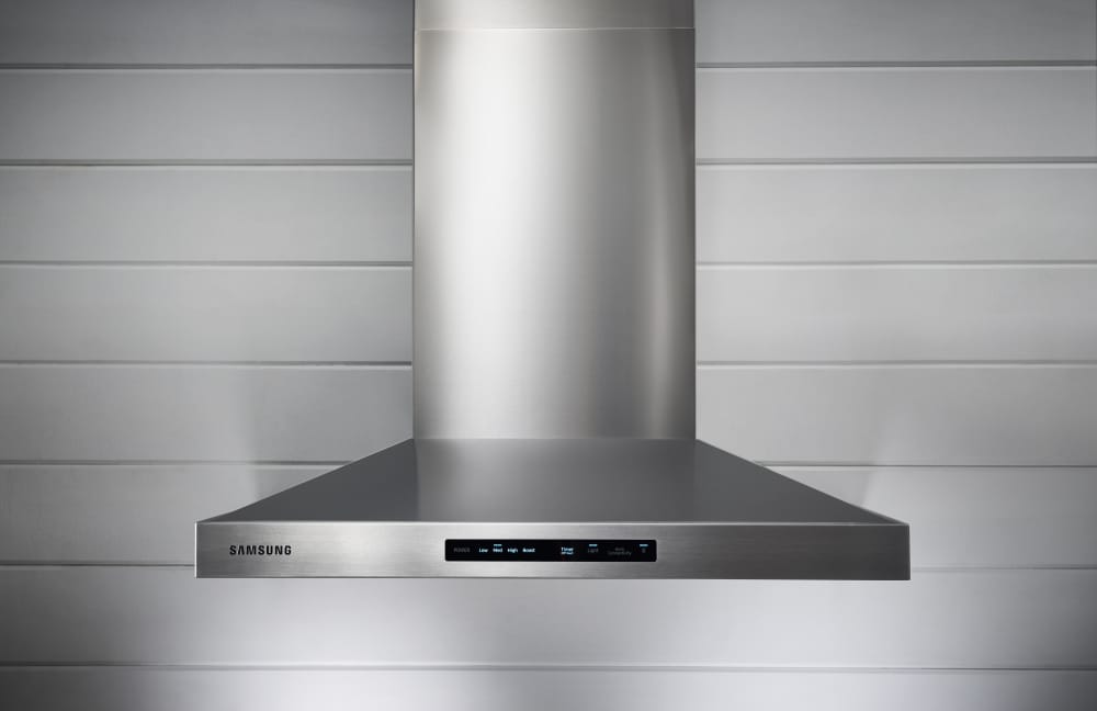 SAMSUNG 36 INCH SMART WALL MOUNT CHIMNEY RANGE HOOD WITH WI-FI AND BLUETOOTH CONNECTIVITY - NK36K7000WS