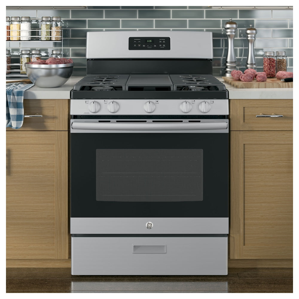 GE STAINLESS STEEL 30 IN. FREESTANDING STEAM CLEAN NATURAL GAS RANGE - JCGBS66SEKSS