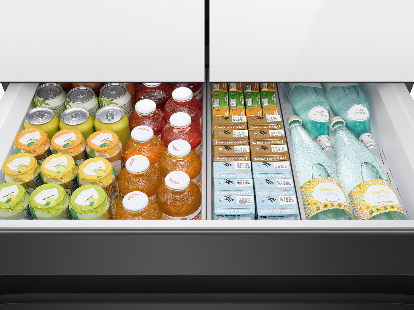 Samsung 36 Inch Smart 4-Door French Door Refrigerator with 29 cu. ft. Total Capacity, Bespoke Panel - RF29BB8600AP